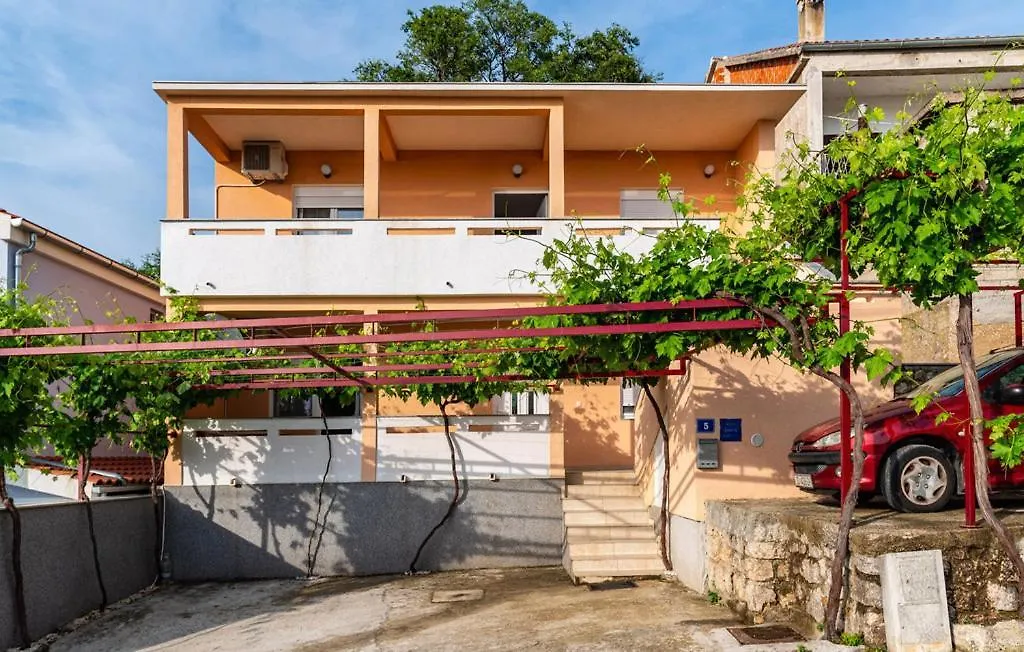 Apartment Apartman - Starigrad Paklenica-Rovanjska, Zadarska Jasenice  Croatia